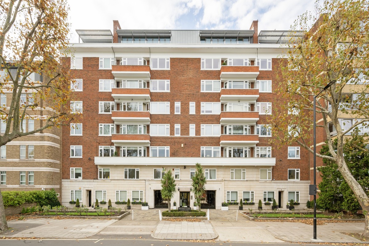 Prince Albert Road, London, NW8