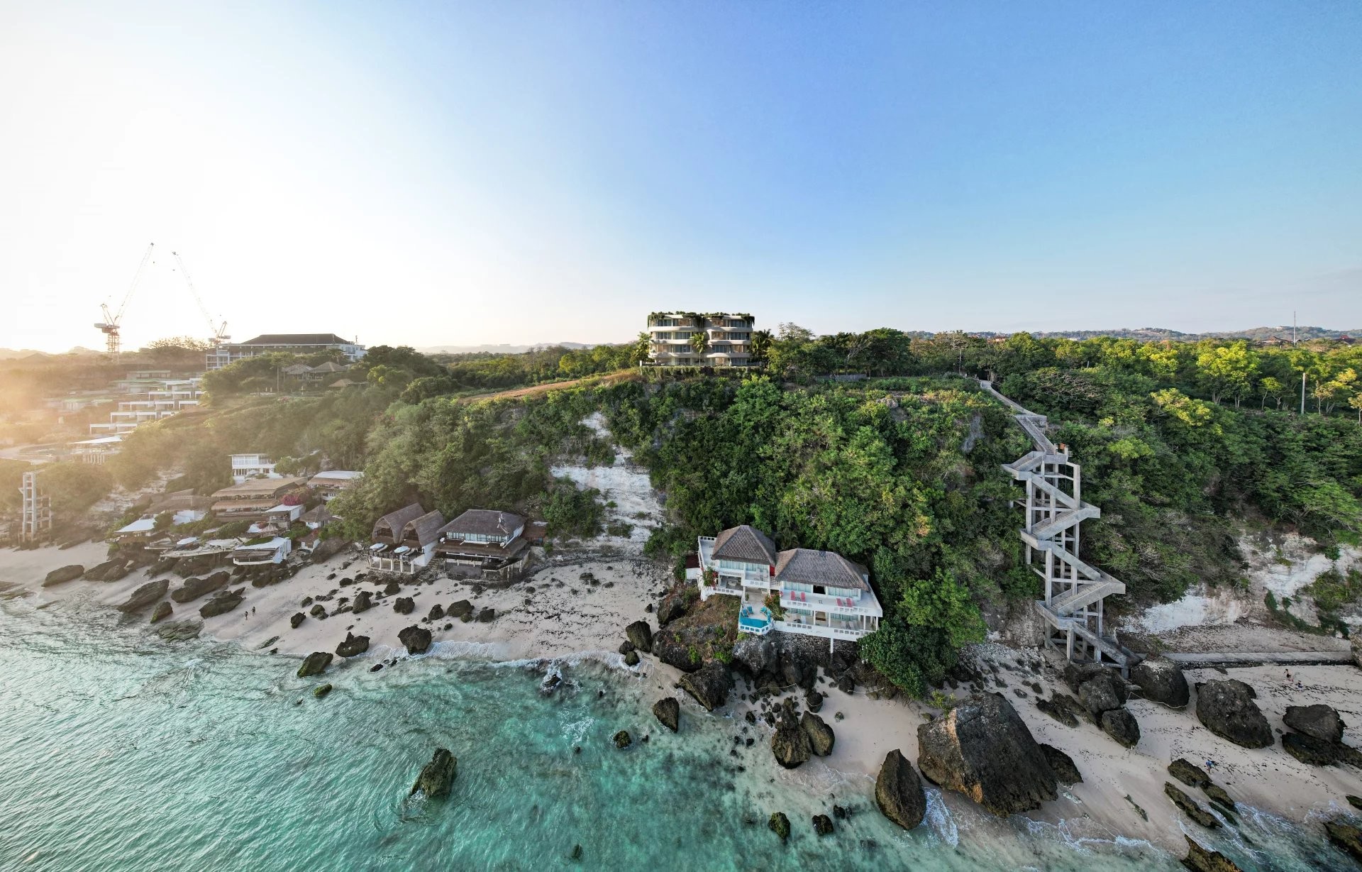 3-Bedroom Oceanfront Apartment - Bingin, Uluwatu